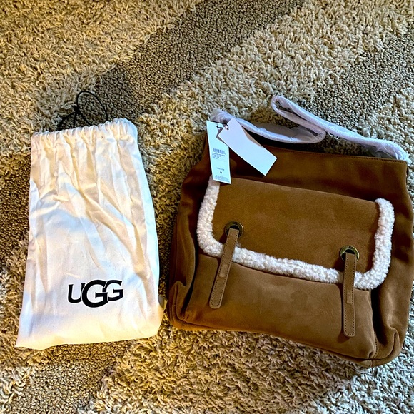UGG Handbags - UGG HERITAGE HOBO BAG NWT!!
